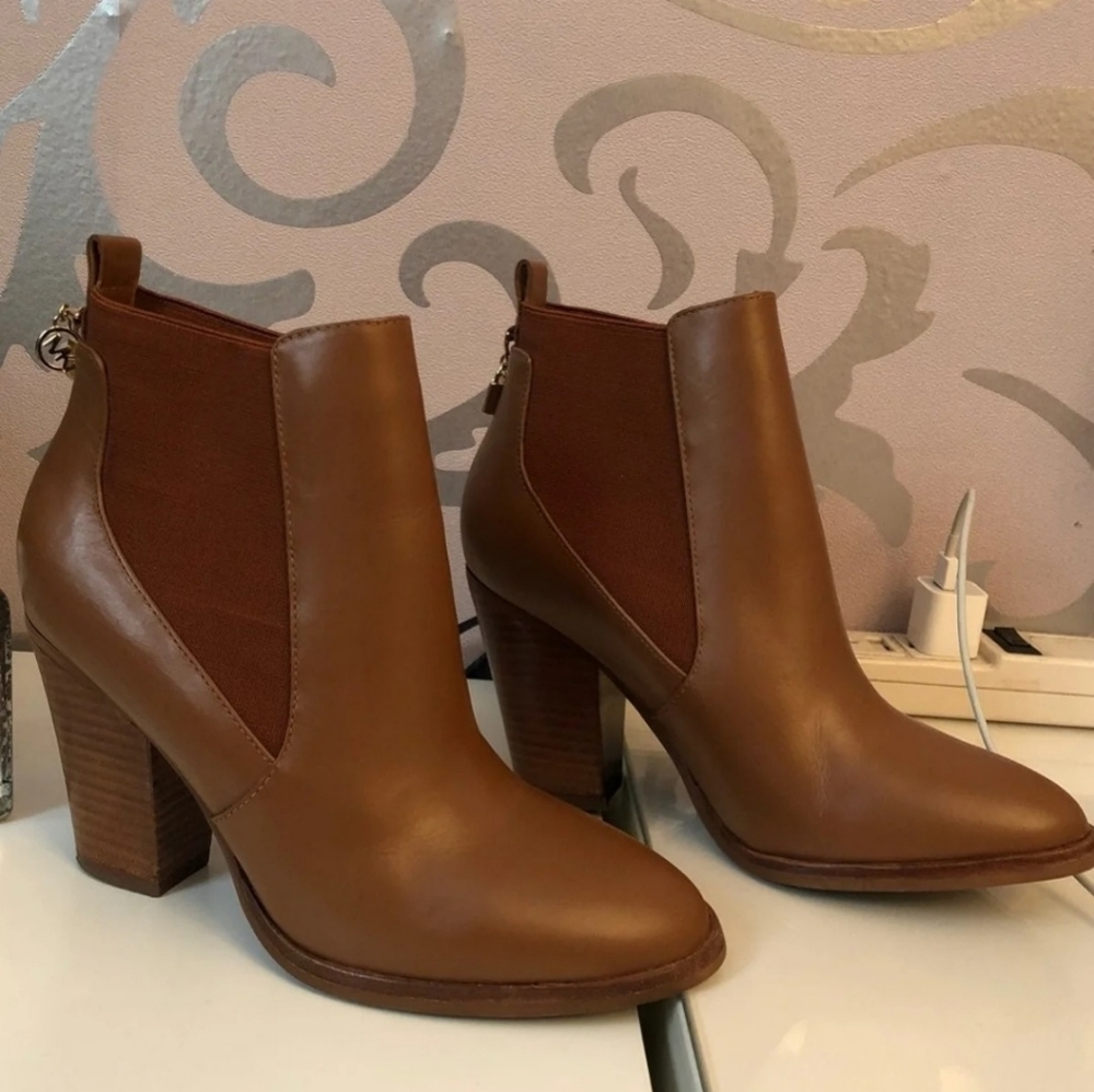 Michael Kors Jillian bootie